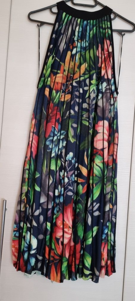 Rochie Desigual XL nouă