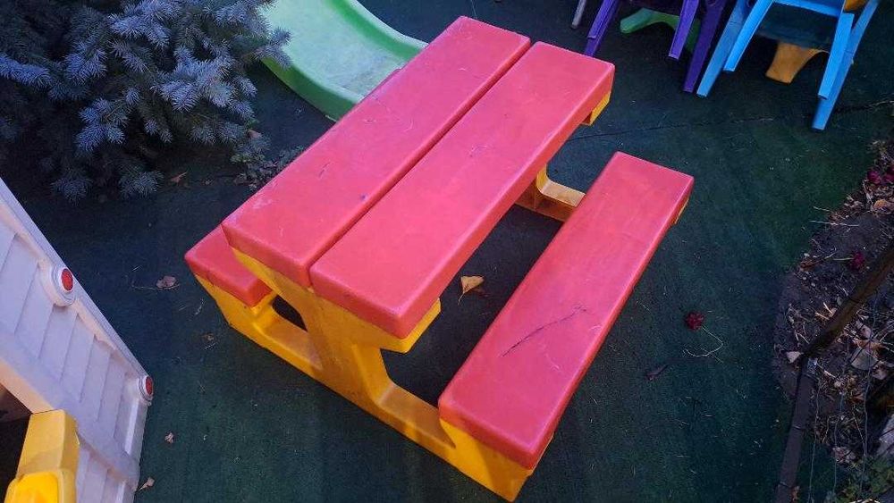 Masuta cu doua bancute fixe pentru copii, 50 kg, 77 cm / 83 cm / 48 cm