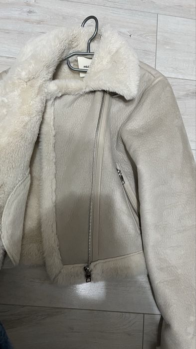 Cojoc dama crem Pull&Bear