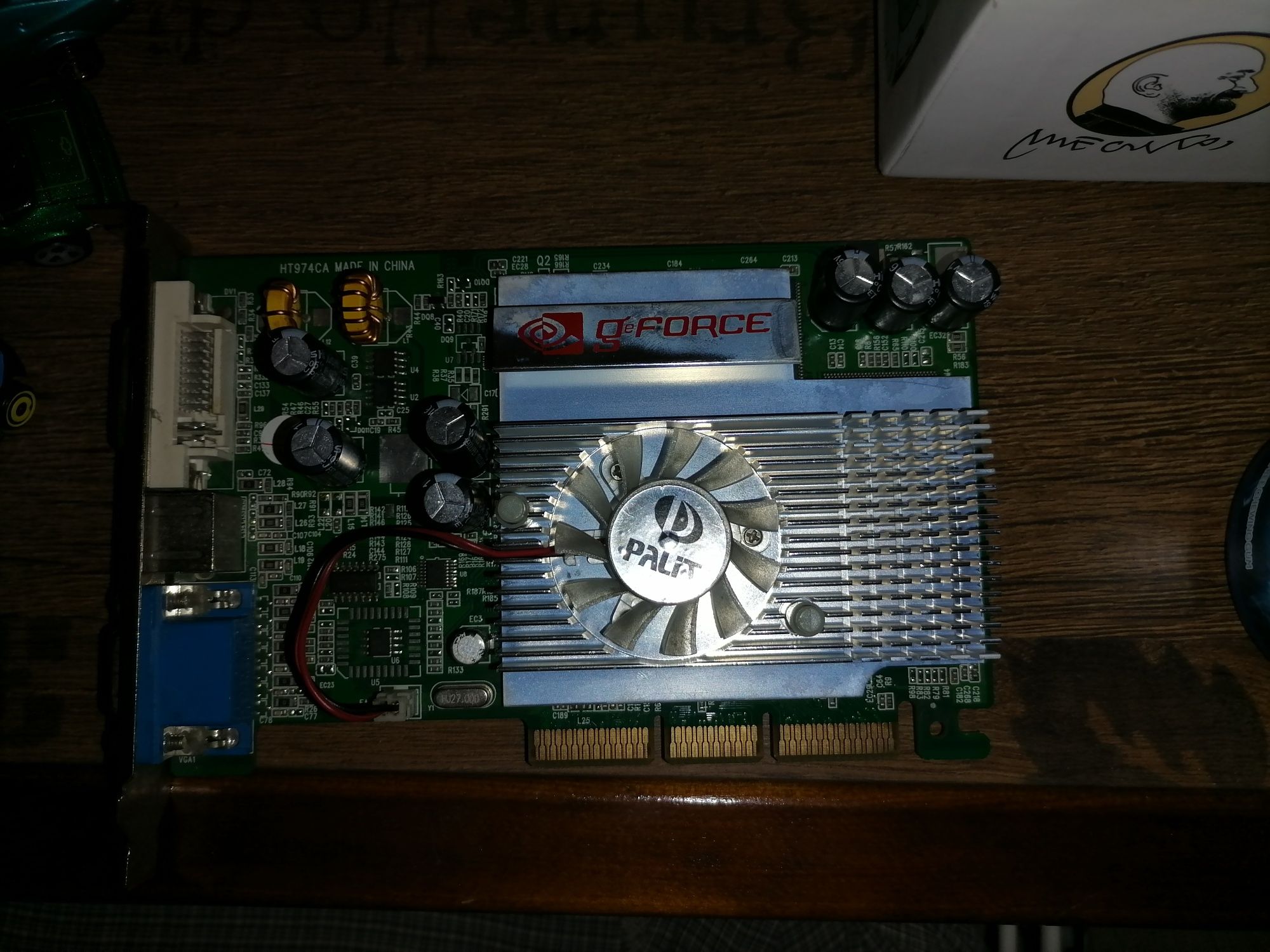 Placa video AGP GeForce FX 5500 Palit 256 MB retro