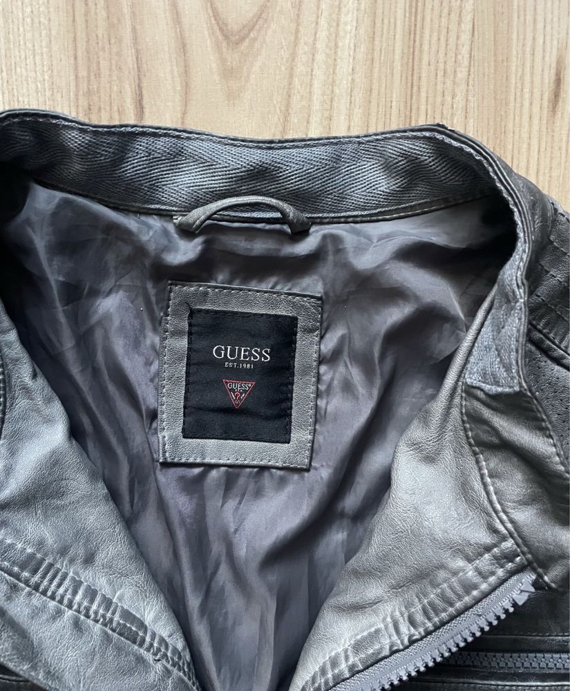 GUESS / мъжко кожено яке L