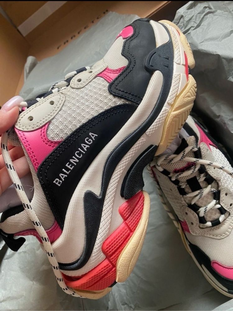 Adidasi Triple S Balenciaga originali Farfetch