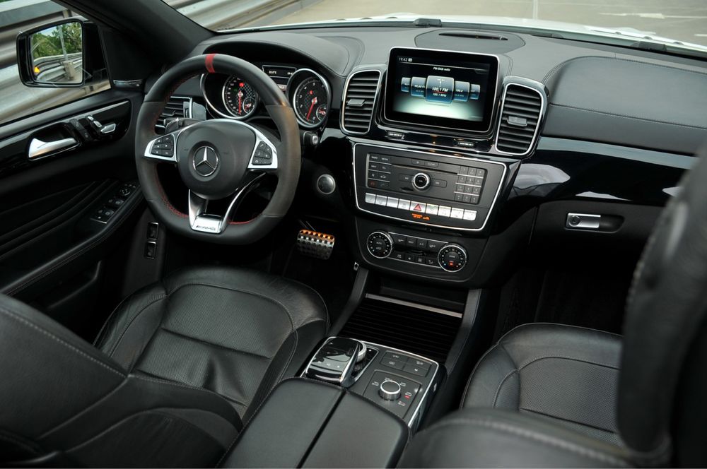 Mercedes Benz GLE 43 AMG 2016 Ventilatie/Panorama/Perne/Distronic/360”