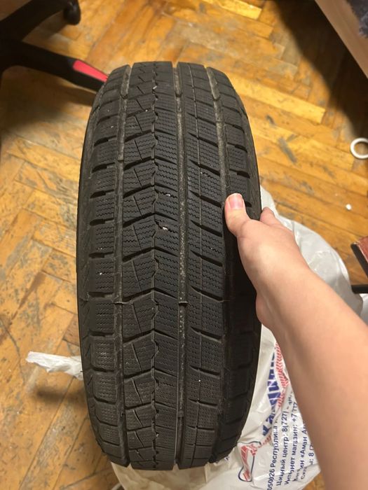 Продам шины зимние 185/60 R14