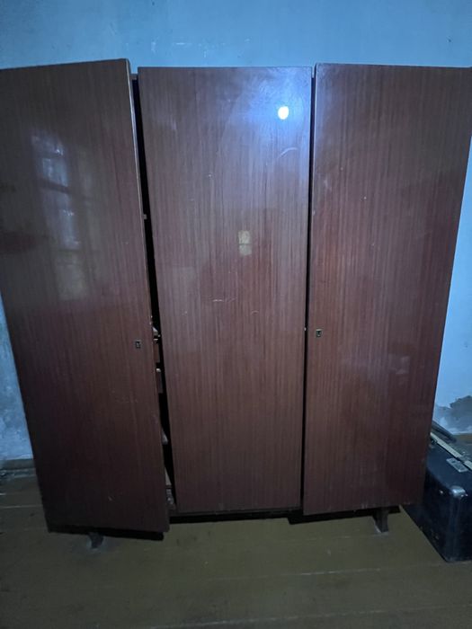 Шифонер в хорошем состоянии