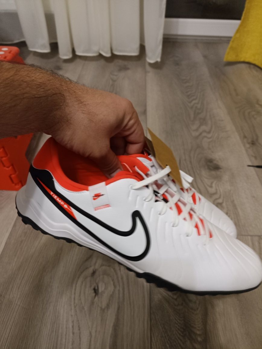 Adidași sport fotbal Nr 46