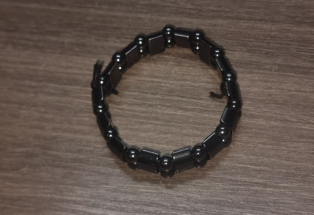 магнитный браслет из гематита.
