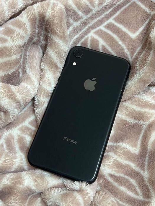 Продам в отличном состоянии айфон xr