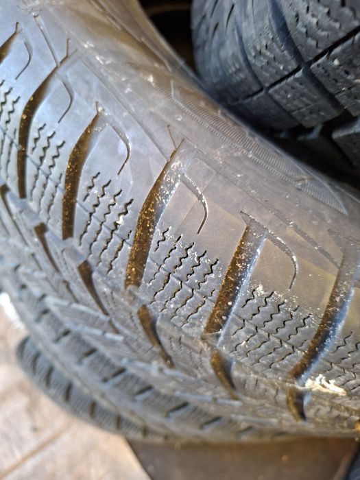 Anvelope iarna Goodyear 235/65 R17