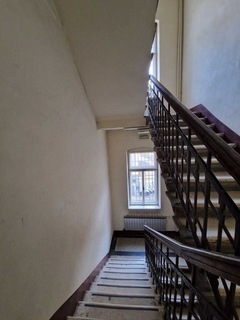 Дава се под наем Офис в София, Център - 850 кв.м за 8500 € - Снимка #12
