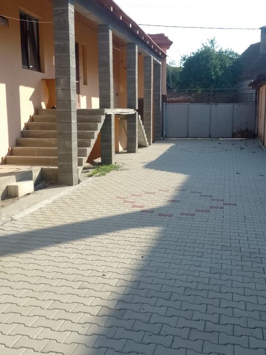 Casa sì gradina de vanzare