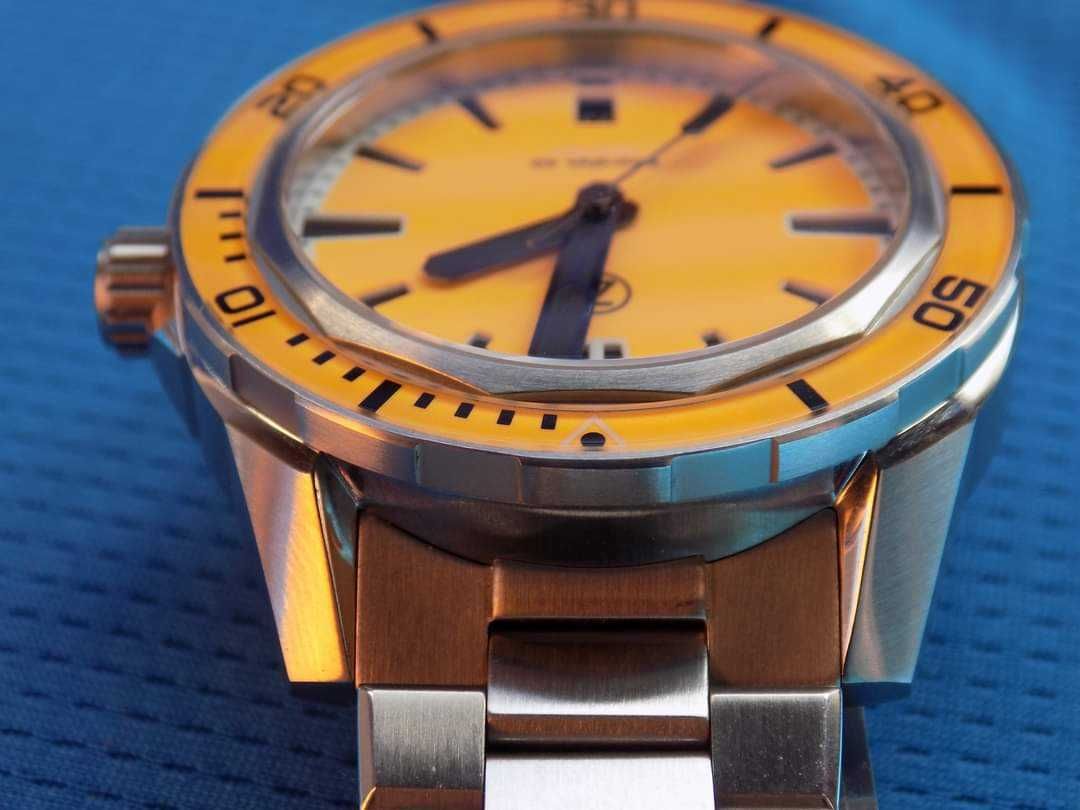 Часовник Zelos Swordfish 40mm, SS "Ember Orange"