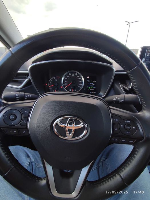 Toyota Corolla Sedan 1.5 model Business