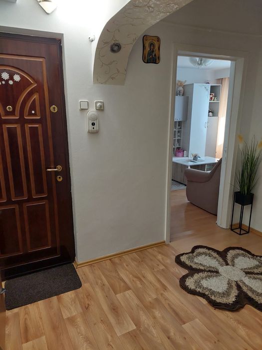 Apartament 4 camere decomandat ultracentral vis-a-vis Mall Central