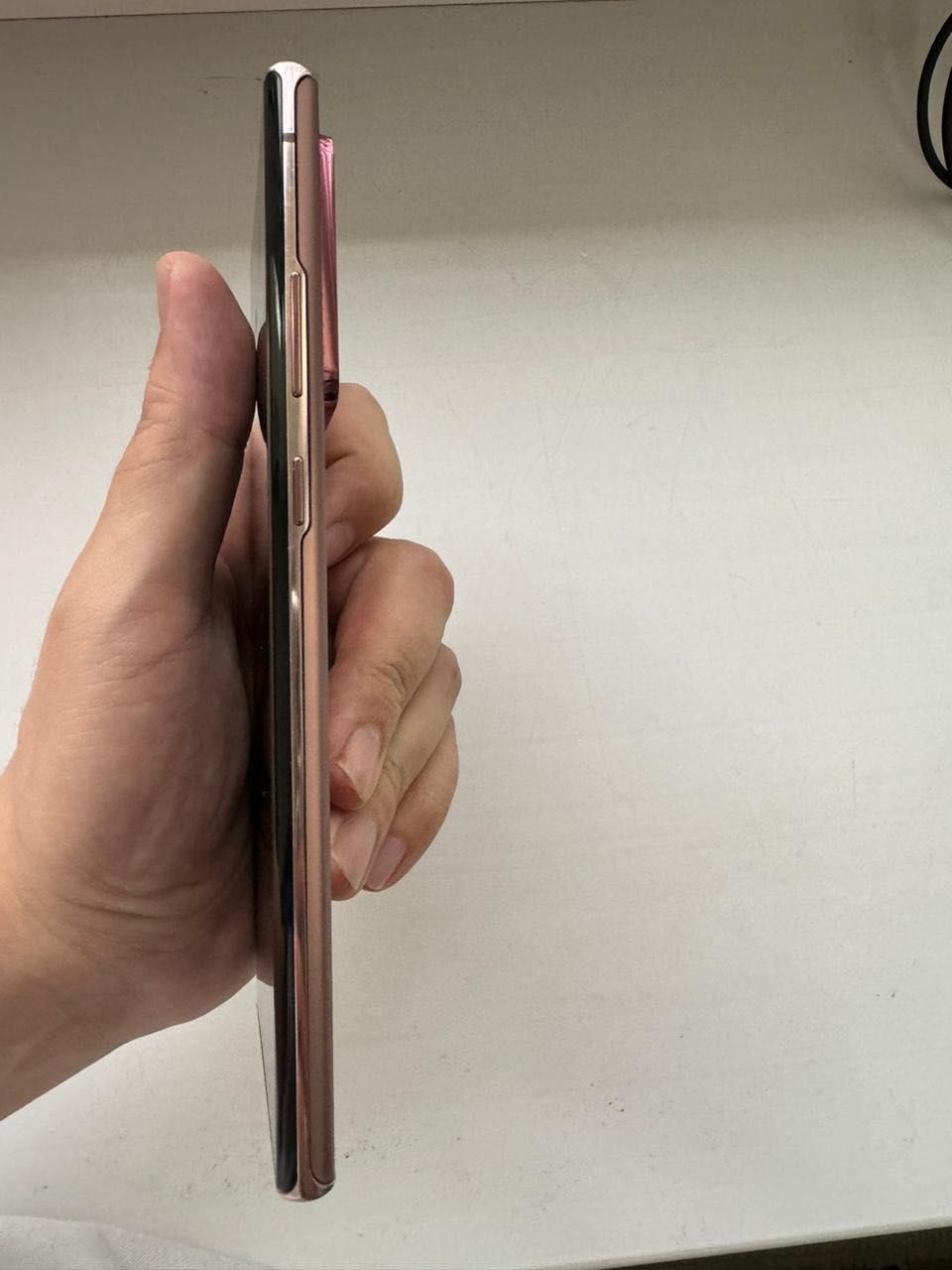 Продам телефон Продам Samsung Galaxy Note 20 Ultra 5G 12/256 Bronze