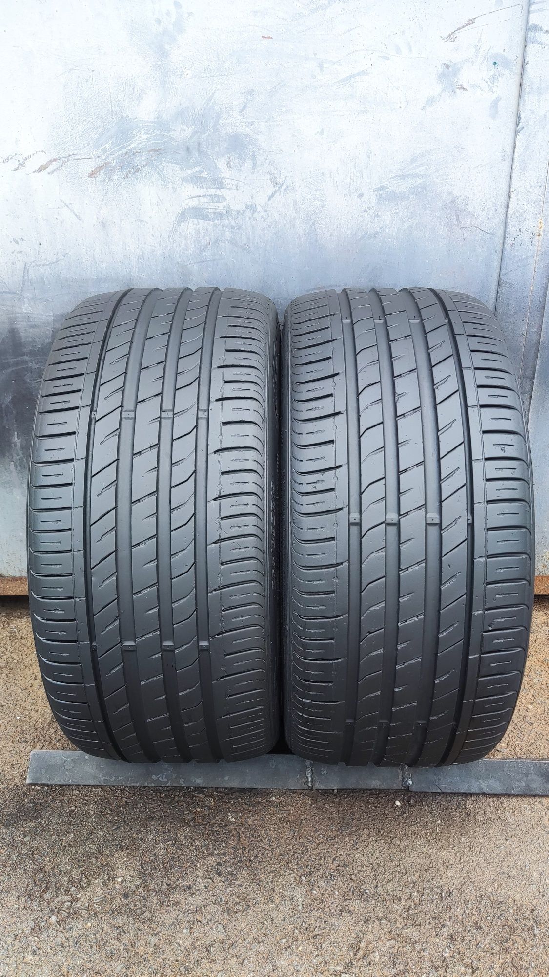 2бр. летни гуми 255/35/19 Nexen  N'Fera 
dot22
6.9mm
Добро състояние н