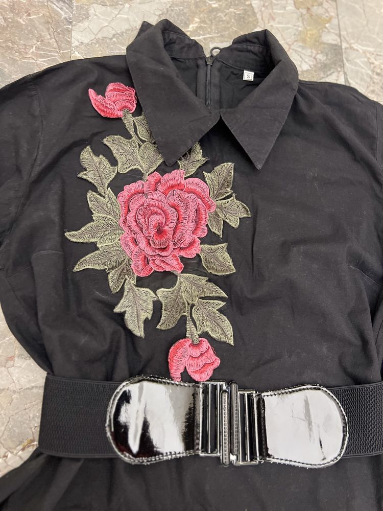 Асиметрична риза с рози