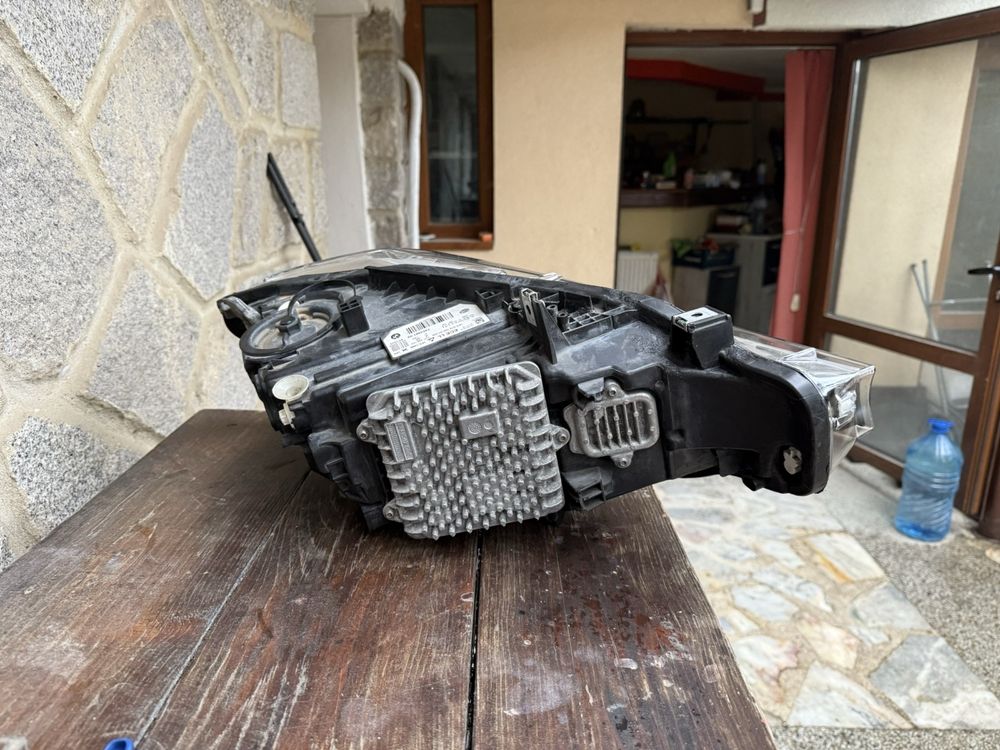 Десен фар за BMW F30-31 лед