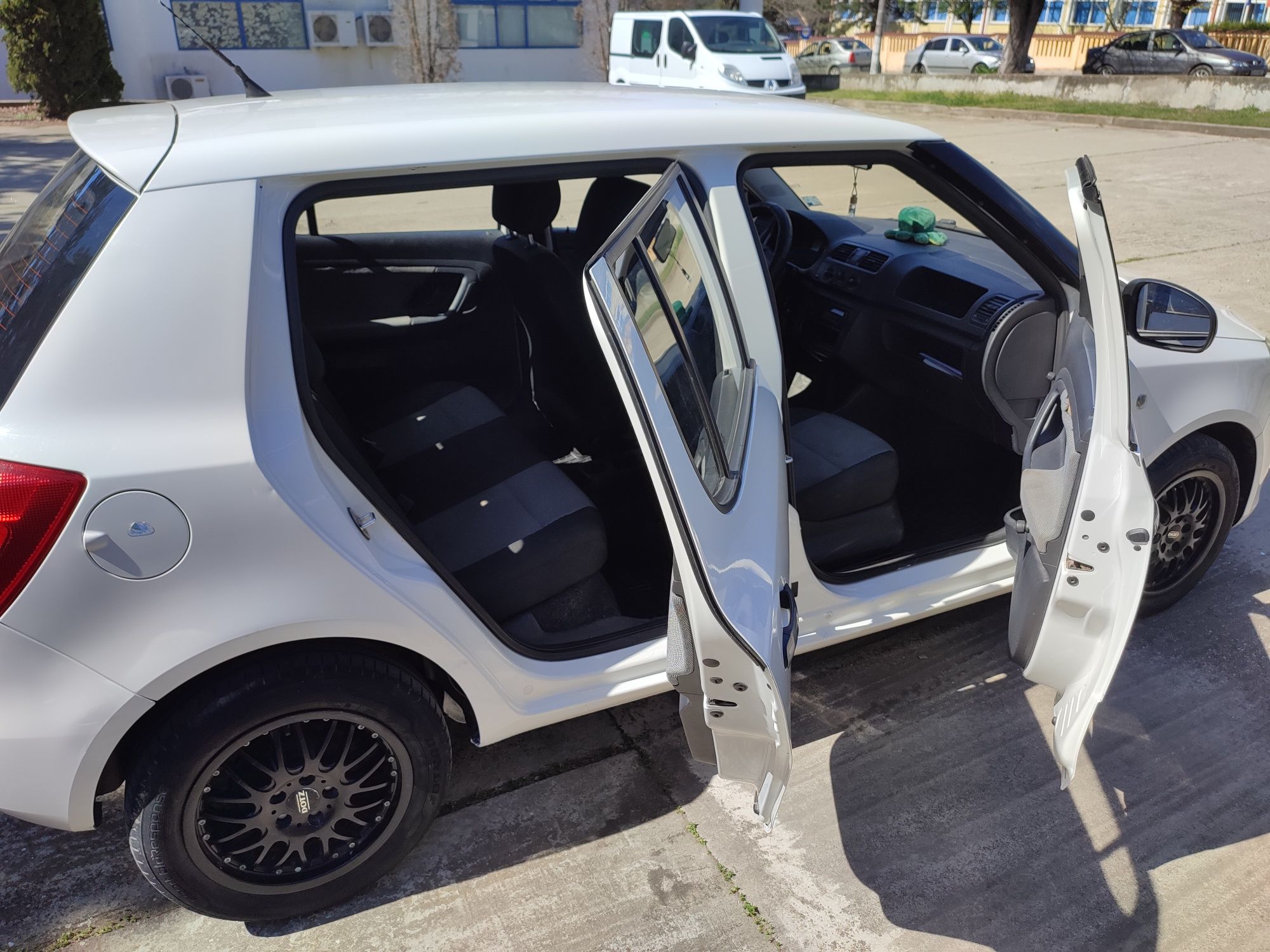 SKODA FABIA 2010, 1.2 Benzină