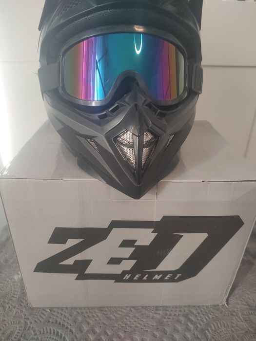 Casca motocicleta/bicicleta ZED X1.9 fara urme de utilizare