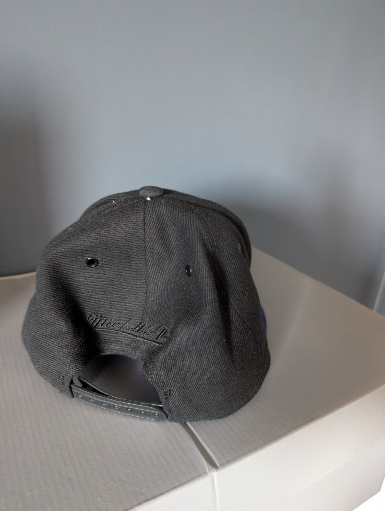 Шапка с козирка New Era