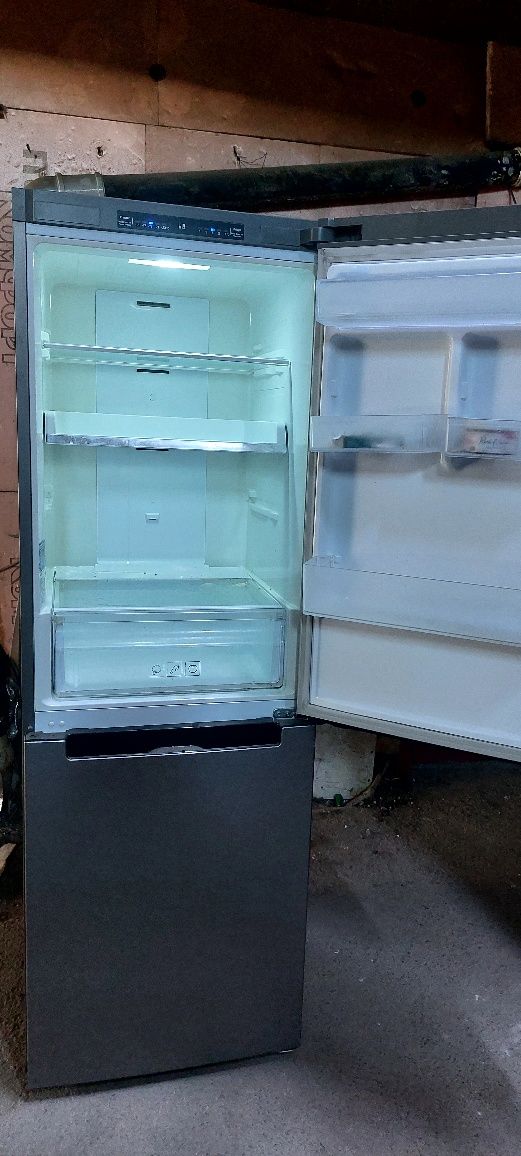 Продам холодильник 80 000