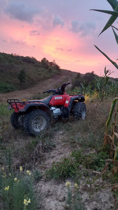 Vând ATV honda foreman 450