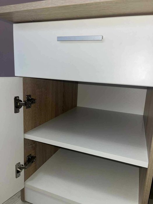 Ученическо бюро  перфектно състояние