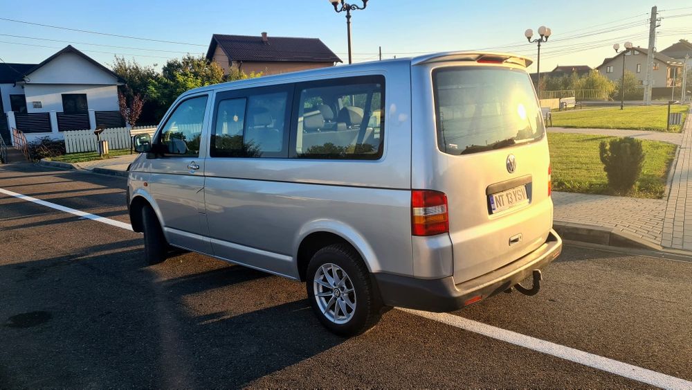 VW Transporter T5 2.5 8+1 cutie automata