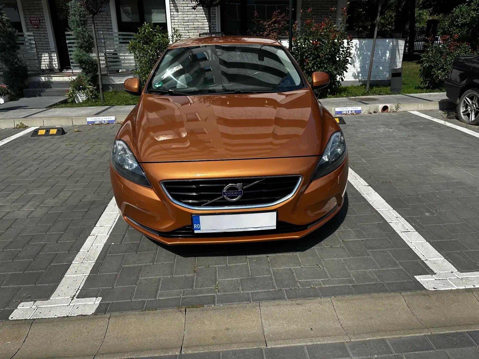 Autoturism VOLVO V40