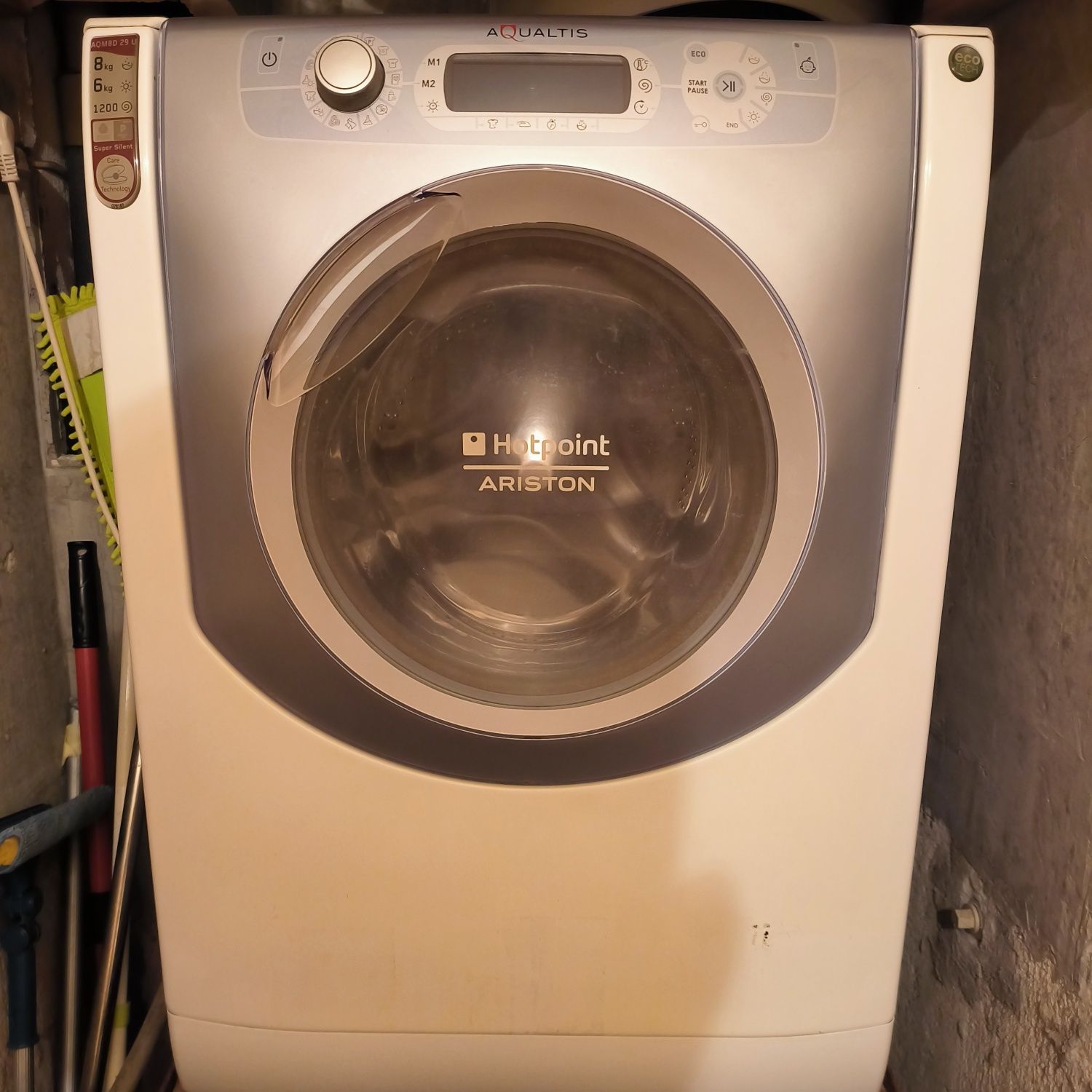 Пералня със сушилня Hotpoint-Ariston AQM8D-29U,  употребявана!