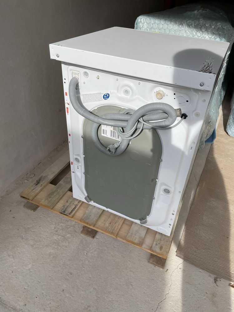 Пералня със сушилня AEG 9000