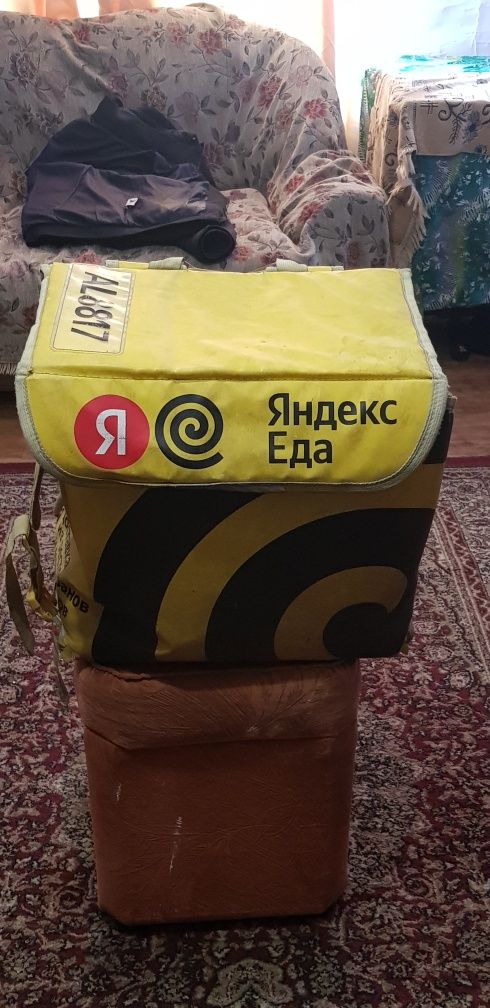 Яндекс сумка бу в хорошем состоянии