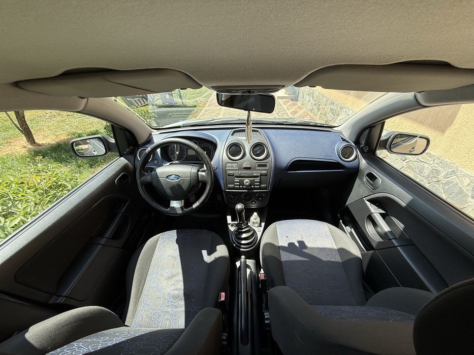 Ford  fiesta 1.3 benzina 2006