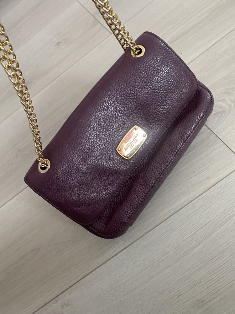 Geanta Michael Kors, burgundy, cu accesorii aurii