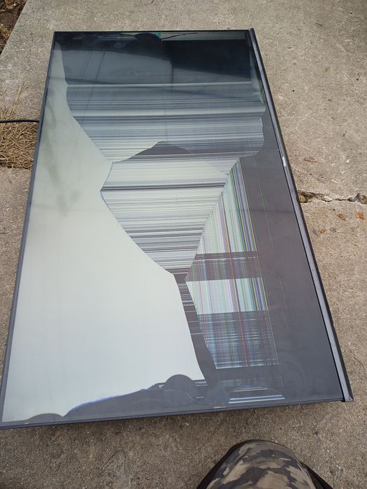 Televizor Hisense 102 cm ECRAN SPART