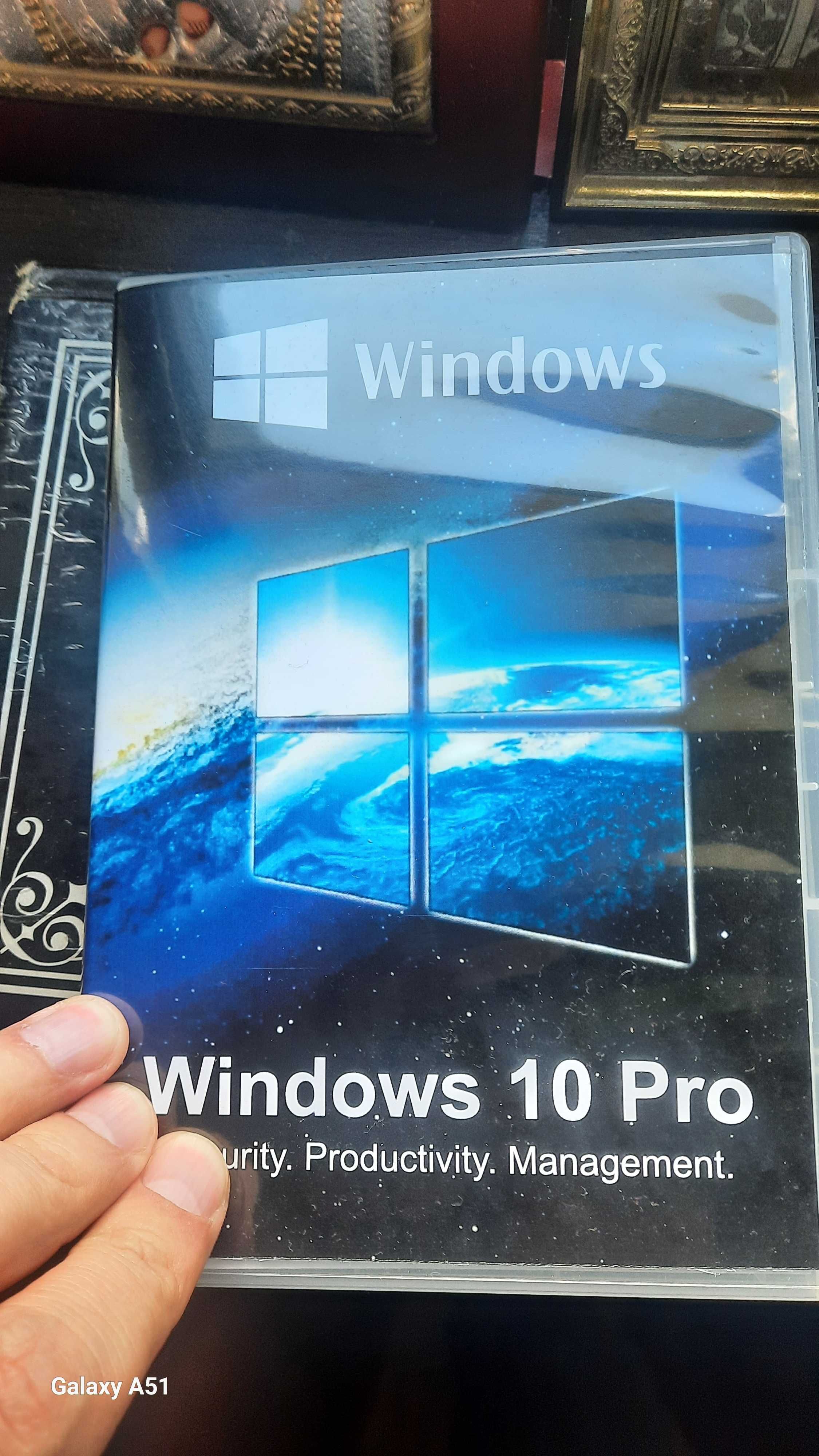 Windows 10 PRO pe stick