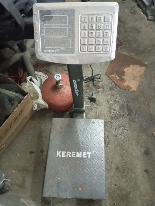 Не дорого Весы площадочные 200 кг. От сети