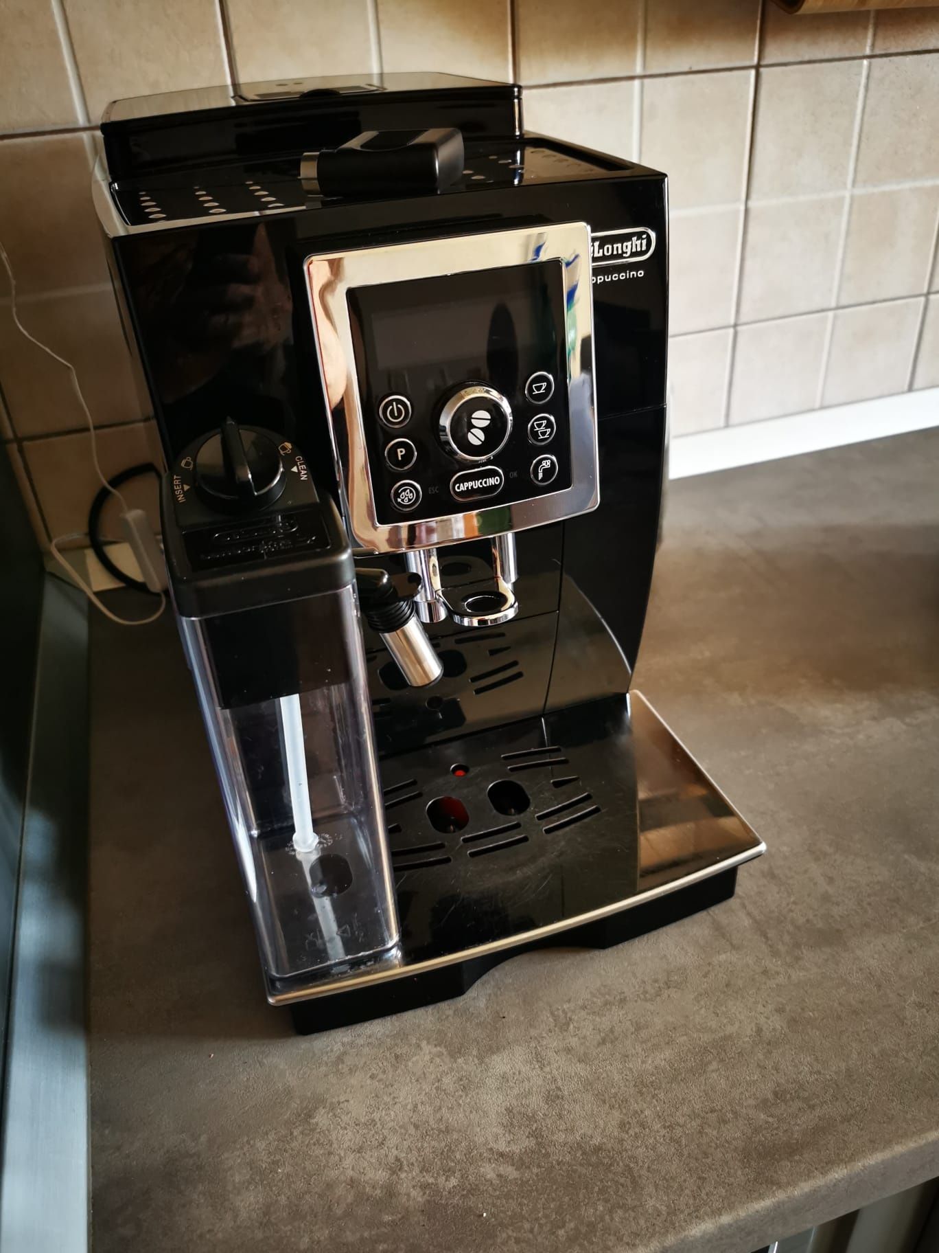 Espressor DeLonghi cappuccino eCam