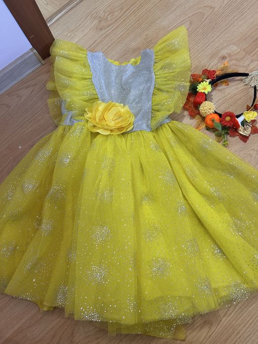 жёлтое платье на осенний бал