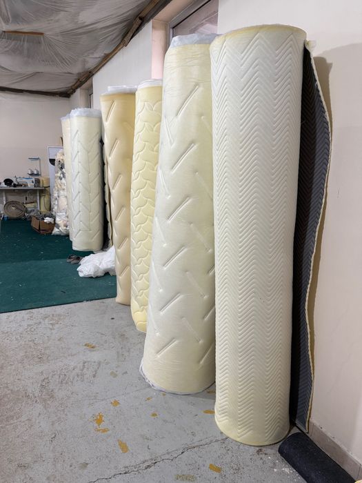 машина для окантовки матрасов Singer 300U