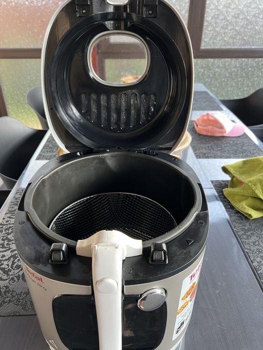 Friteuza Tefal Mega FR 480015 XXL