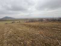 Teren extravilan 1100 mp Poplaca spre Orlat.priveliste superba.schimb
