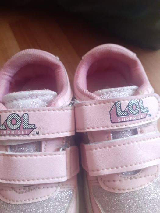 Adidași  nr25 în condiții  f buna