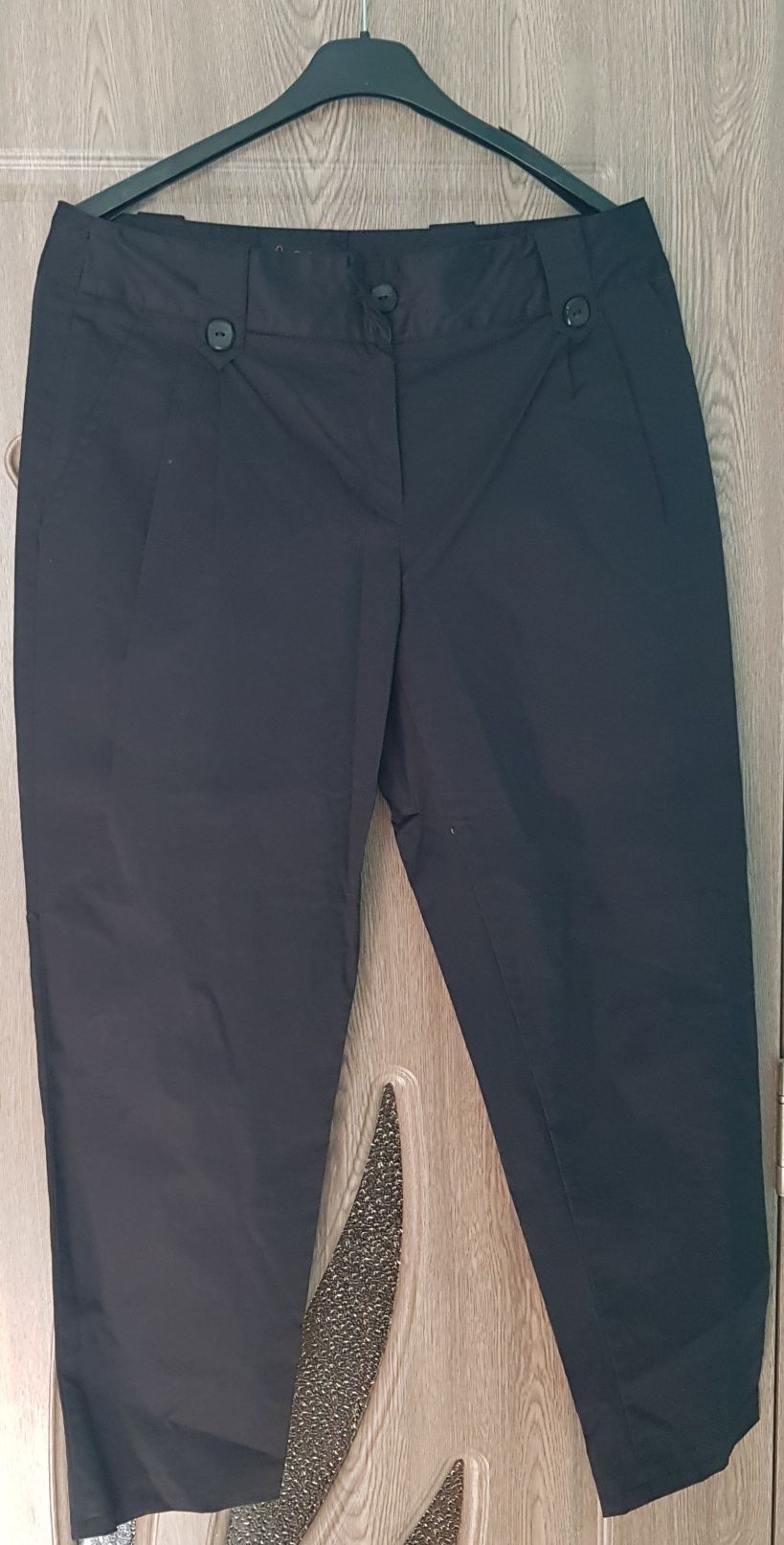 Rochii si pantalon L