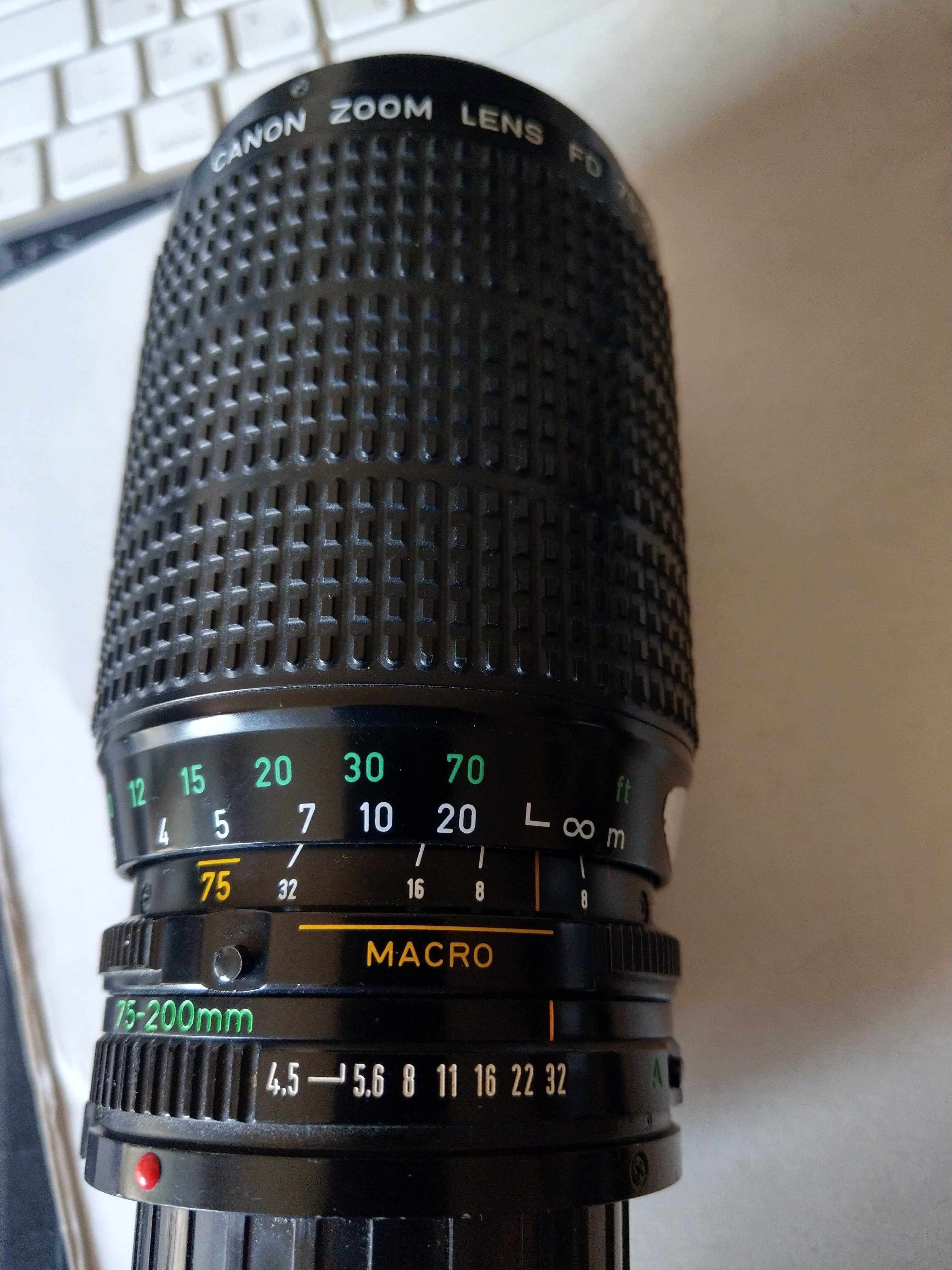 Обектив Canon FD 75-200 mm. 1 : 4,5