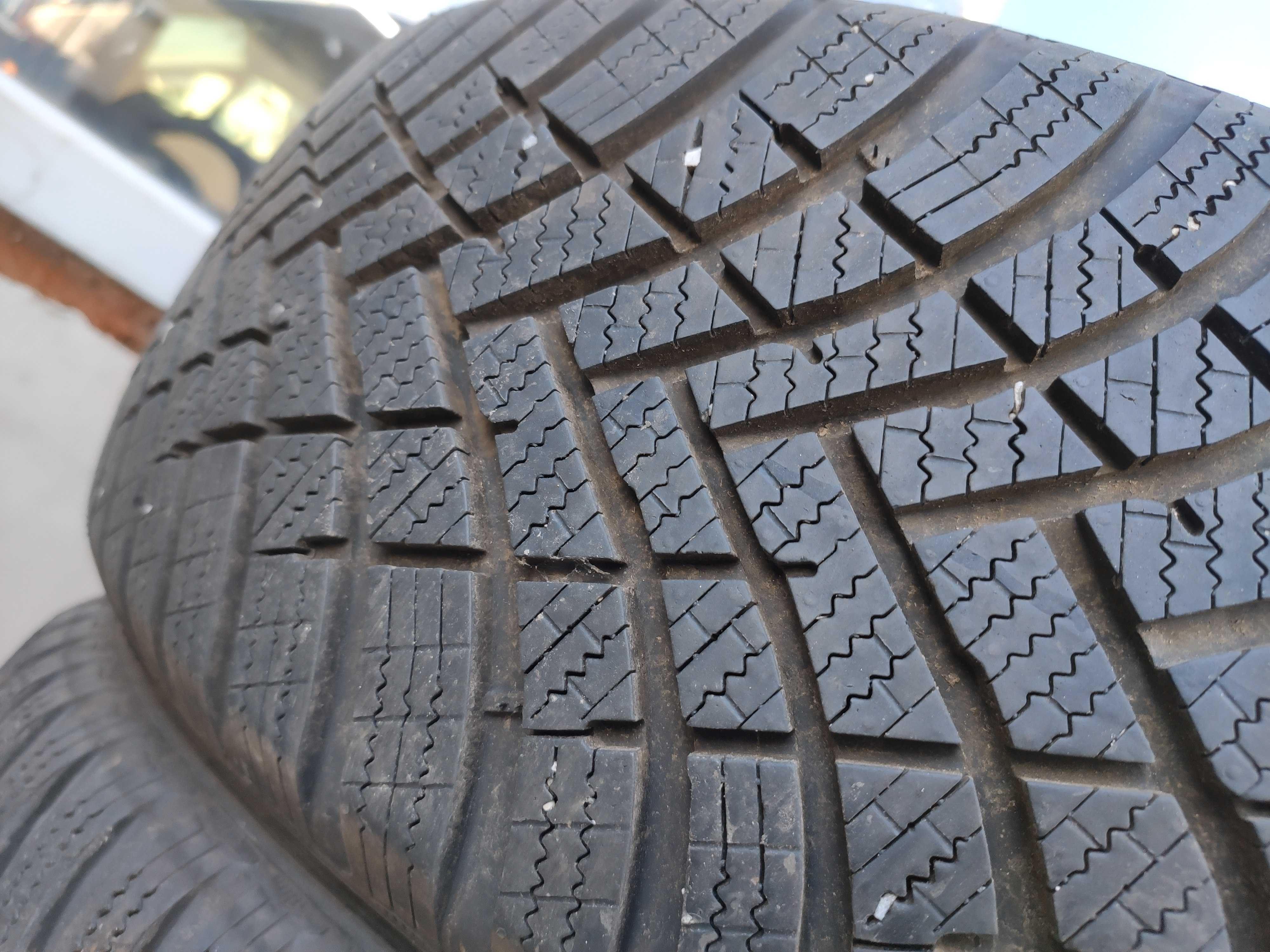3бр Зимни гуми 205 55 16 - Hankook - DOT 2024
