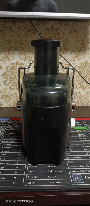 Соковыжималка мощная