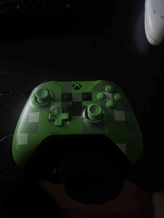 Xbox one X Cyberpunk Edition