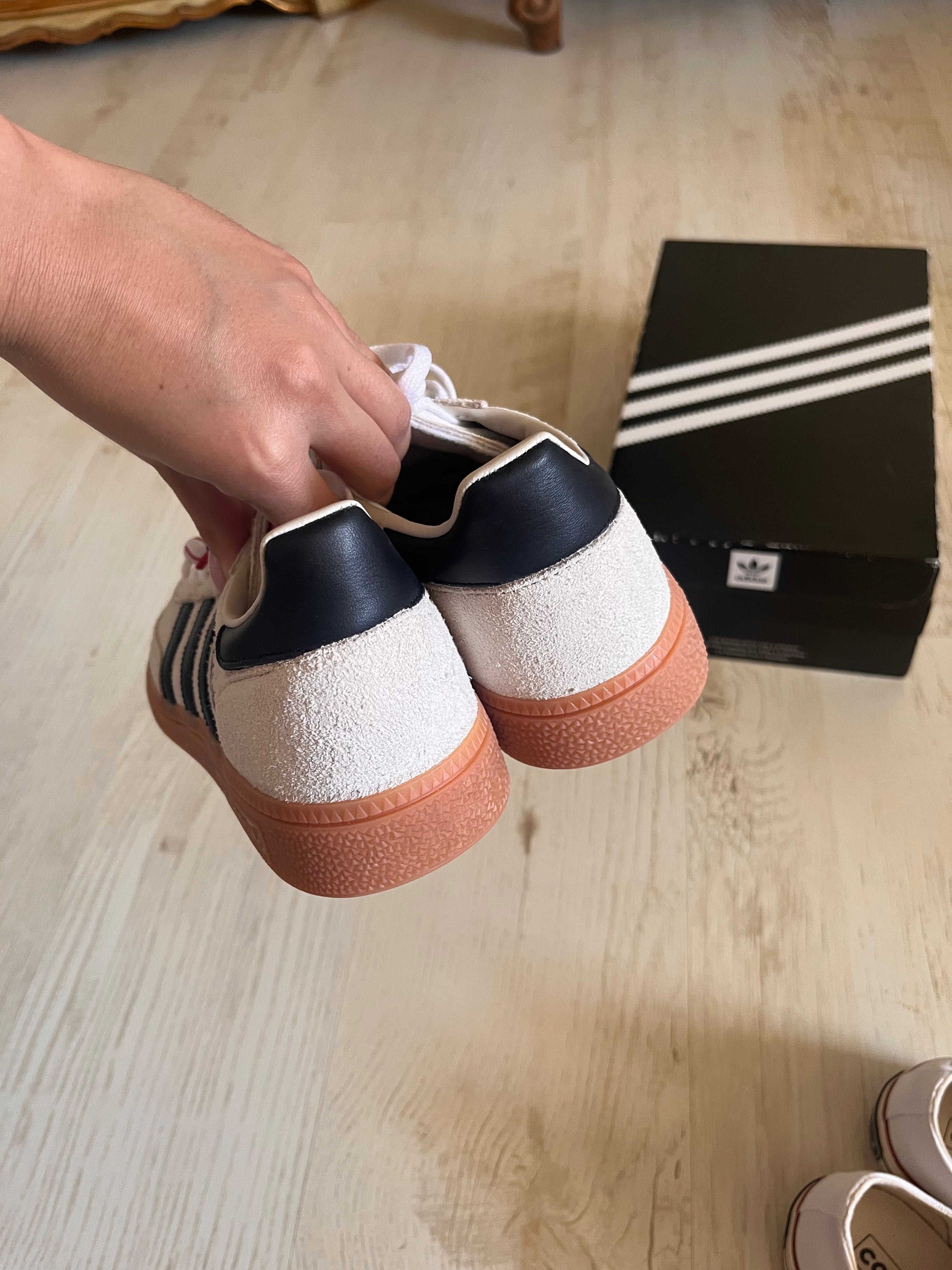 Adidas Spezial маратонки